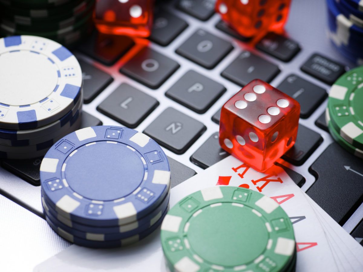 LigaZ888 is an online casino agent that offers hundreds of slots